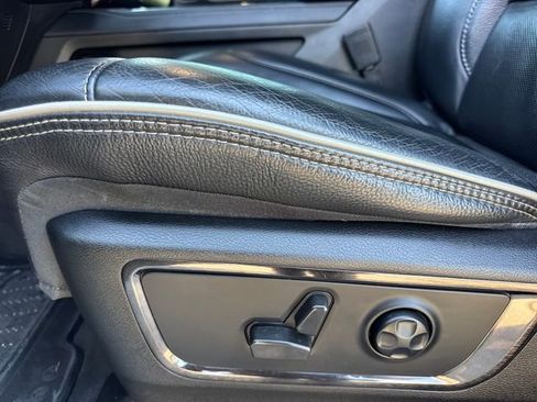 Used 2022 RAM 1500 Limited image 13