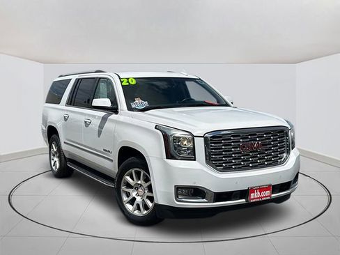 Used 2020 GMC Yukon XL Denali RWD image 1
