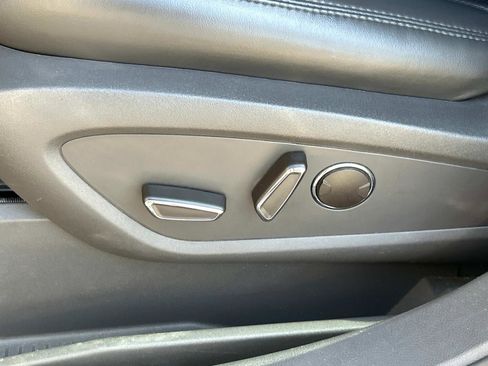 Used 2020 Lincoln Nautilus Reserve w/ Equipment Group 201A image 19