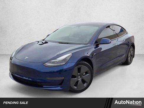 Used 2022 Tesla Model 3 image 1