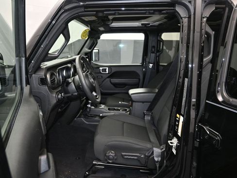 Used 2023 Jeep Wrangler Unlimited Sport AWD/4WD image 11