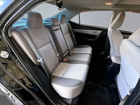 Used 2017 Toyota Corolla LE FWD image 22
