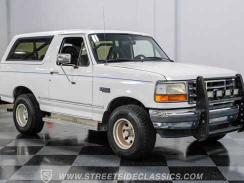 Used 1994 Ford Bronco XLT image 14
