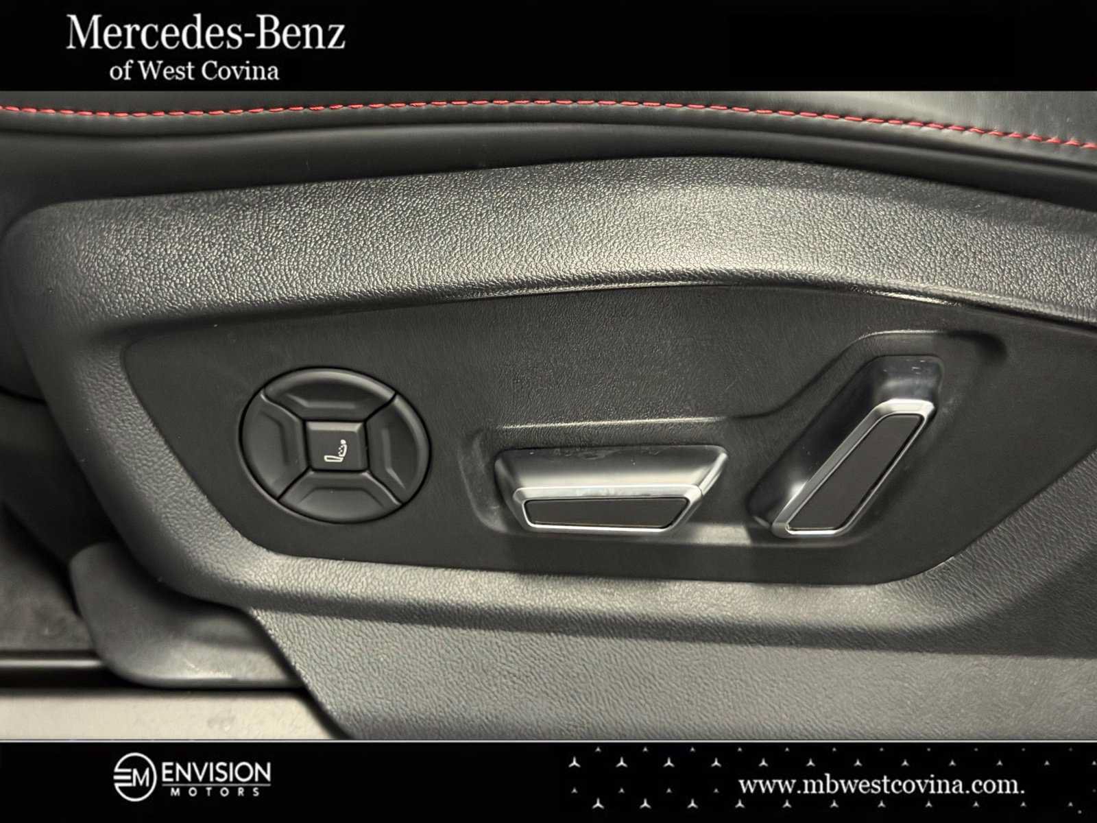 Used 2023 Audi RS Q8 w/ Black Optic Package AWD/4WD image 25