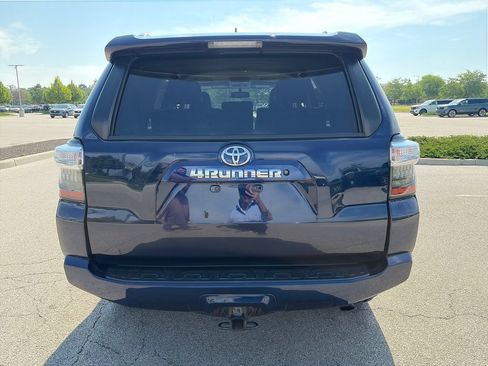 Used 2018 Toyota 4Runner SR5 Premium AWD/4WD image 6