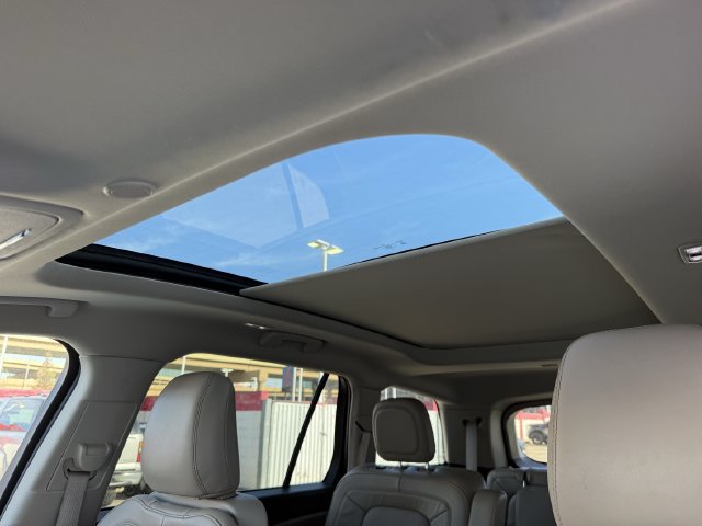 Used 2022 Lincoln Aviator Reserve w/ Elements Package Plus RWD image 22