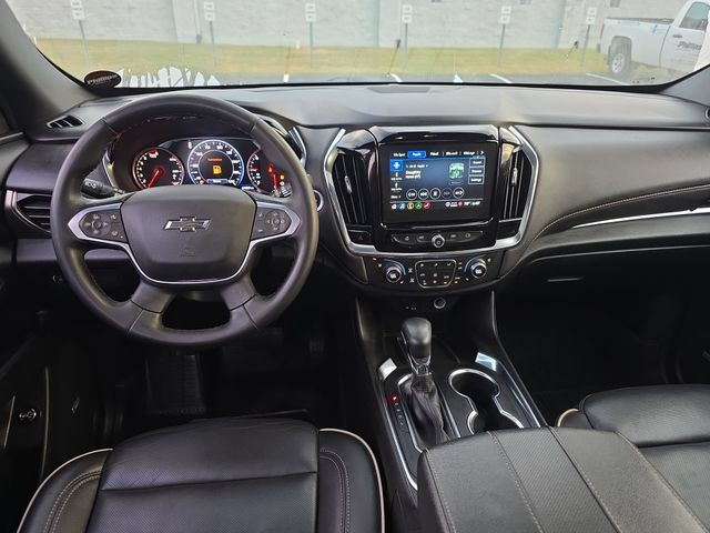 Certified 2023 Chevrolet Traverse Premier w/ Redline Edition AWD/4WD image 12