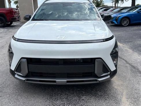 Used 2026 Hyundai Kona SEL Premium FWD image 12