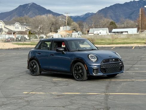 New 2026 MINI Cooper S FWD image 3