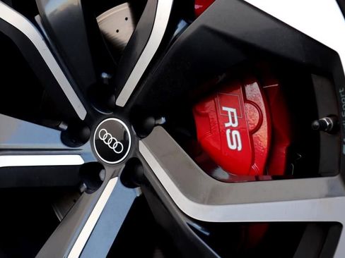 Used 2021 Audi RS Q8 w/ Black Optic Package image 92