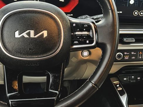 Used 2025 Kia Sorento EX image 23