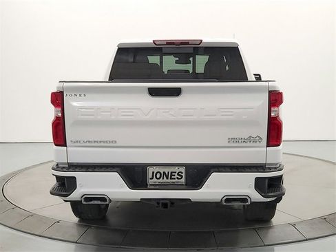 Used 2024 Chevrolet Silverado 1500 High Country w/ High Country Premium Package image 7