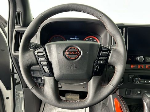 Used 2025 Nissan Frontier PRO-4X image 28