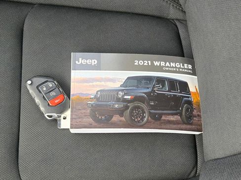 Used 2021 Jeep Wrangler Unlimited Sport AWD/4WD image 13