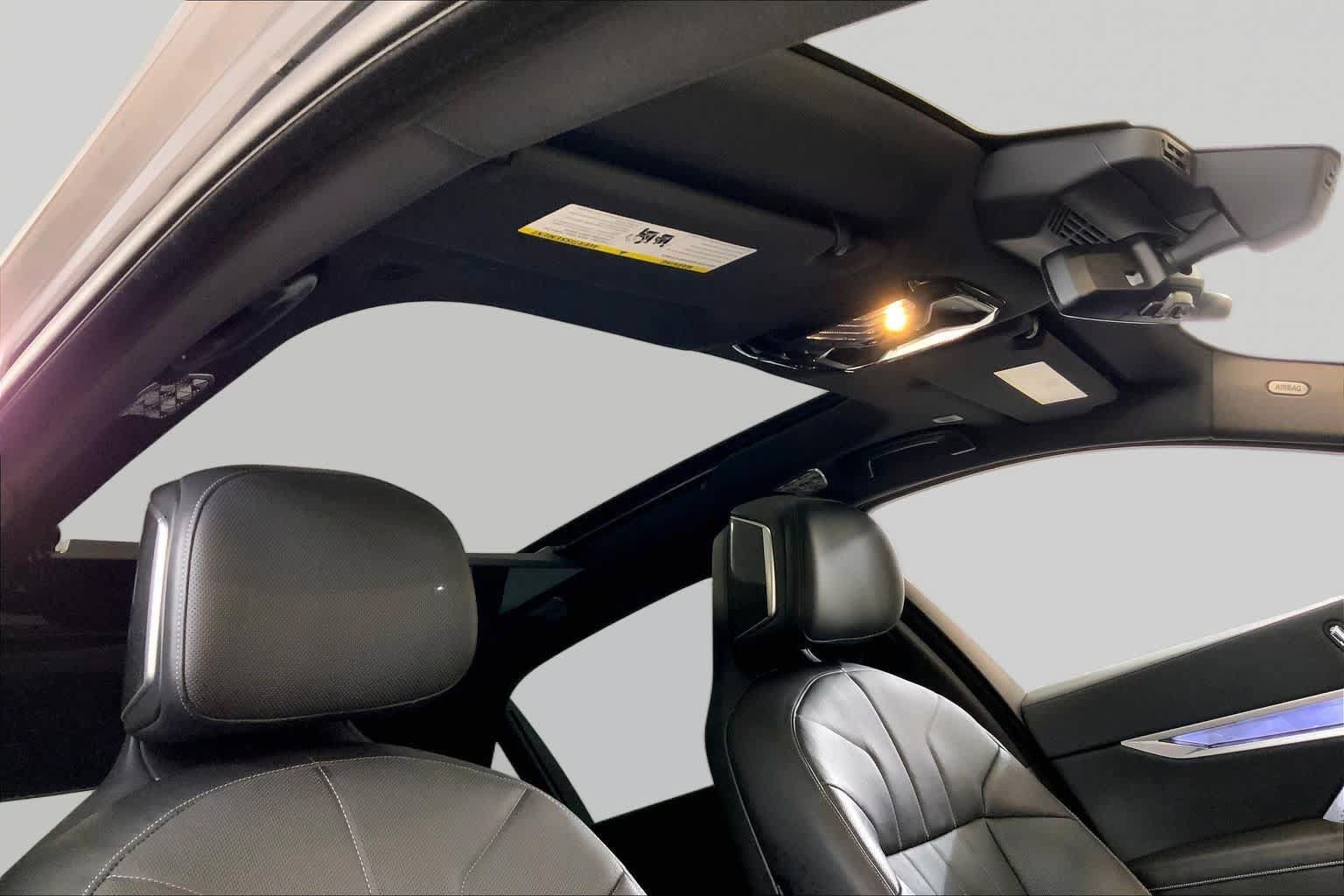 Used 2024 BMW i7 xDrive60 AWD/4WD image 13