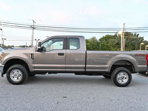 Used 2019 Ford F250 XL w/ XL Value Package AWD/4WD image 3