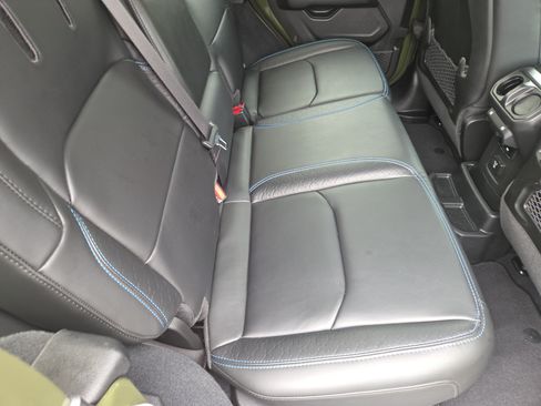 Used 2024 Jeep Wrangler High Altitude AWD/4WD image 21