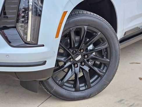 New 2026 Cadillac Escalade Sport w/ LPO, ONYX Package image 8