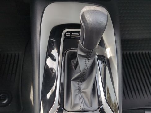 Certified 2025 Toyota Corolla SE image 26