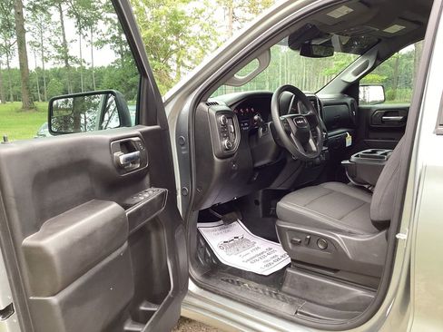 New 2026 GMC Sierra 1500 Pro w/ Pro Value Package AWD/4WD image 9