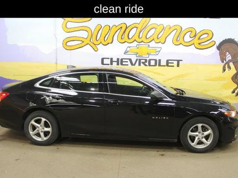 Used 2017 Chevrolet Malibu LS FWD image 1