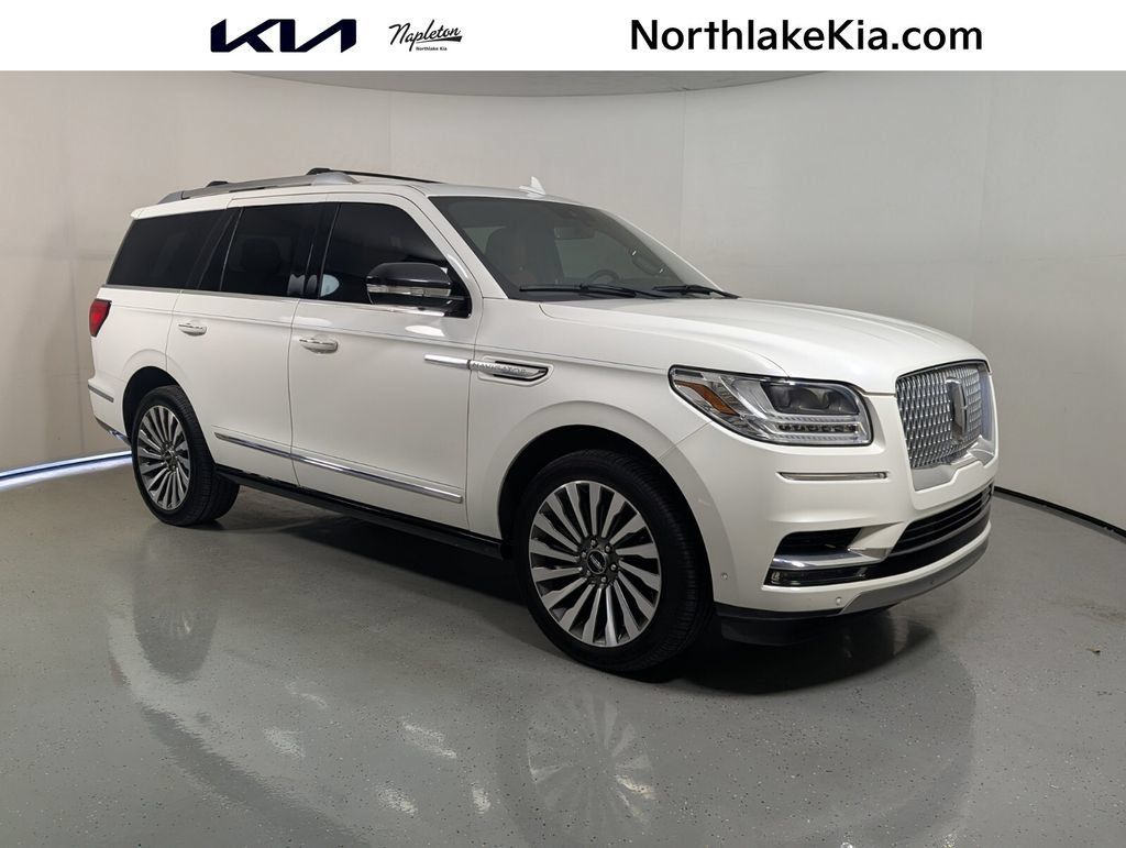 Used 2021 Lincoln Navigator Reserve RWD image 1
