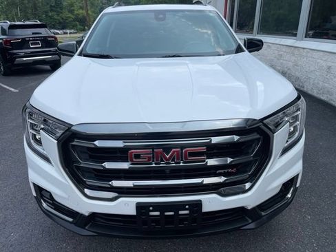 Used 2024 GMC Terrain AT4 w/ Tech Package AWD/4WD image 3