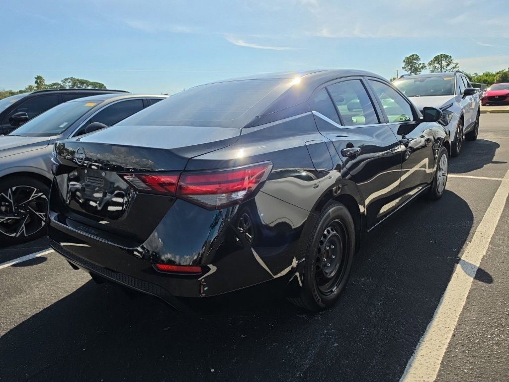 Used 2024 Nissan Sentra S FWD image 18