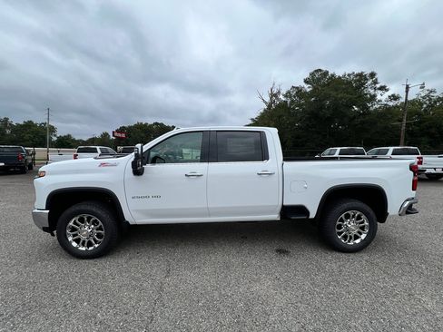 New 2026 Chevrolet Silverado 2500 LTZ w/ LTZ Convenience Package image 2