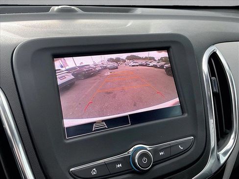 Certified 2024 Chevrolet Equinox LS FWD image 23