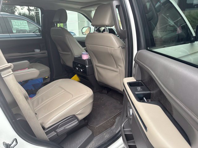 Used 2021 Ford Expedition Limited RWD image 5
