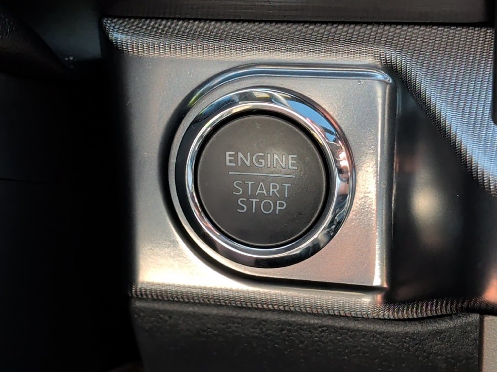 Used 2025 Ford F150 Lariat AWD/4WD image 26