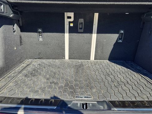 Used 2023 Jaguar F-PACE S image 19