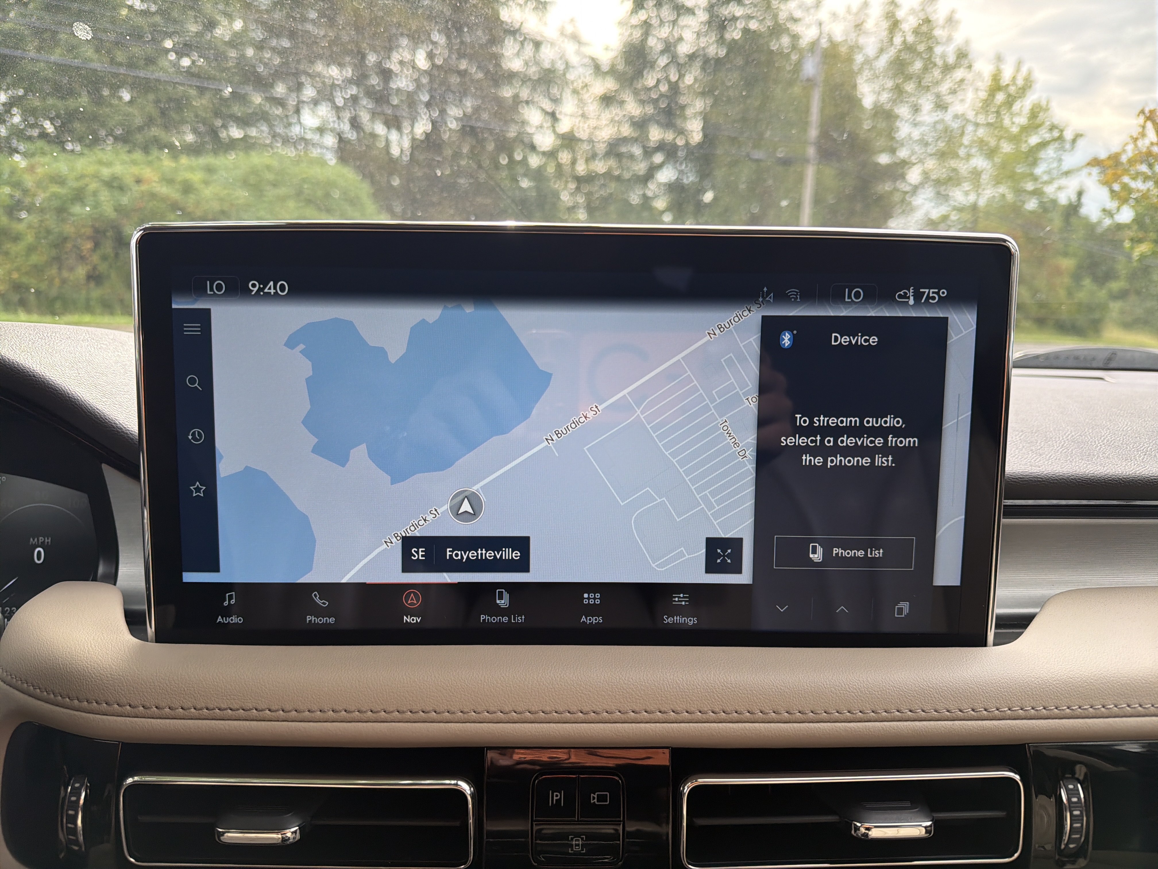 Used 2023 Lincoln Nautilus AWD w/ Premium Package image 18