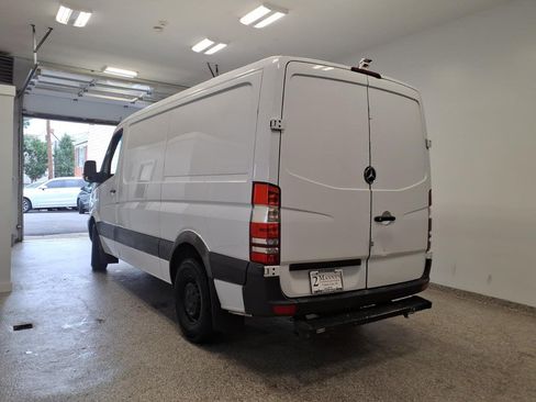 Used 2016 Mercedes-Benz Sprinter 2500 image 6