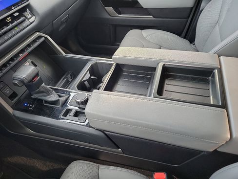 Used 2023 Toyota Tundra Limited w/ TRD Off-Road Package image 20