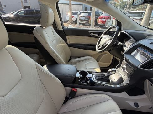 Used 2017 Ford Edge Titanium w/ Equipment Group 302A FWD image 47