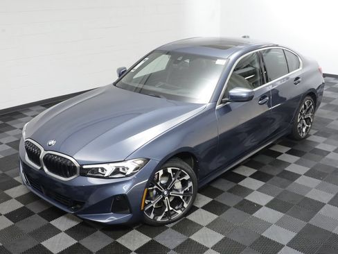 Used 2025 BMW 330i xDrive Sedan AWD/4WD image 2