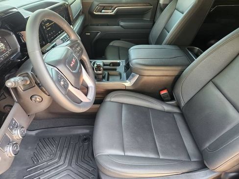 Used 2025 GMC Sierra 1500 SLT w/ SLT Premium Plus Package RWD image 13