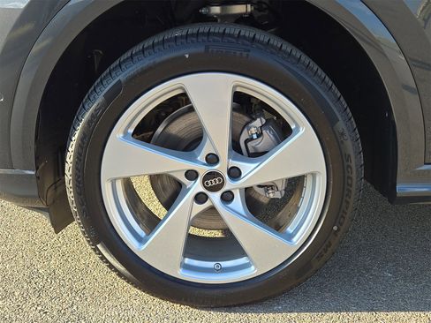 New 2025 Audi Q5 Premium Plus image 11