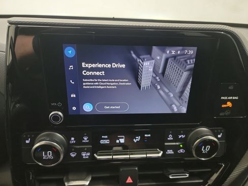 Used 2023 Toyota Highlander XSE FWD image 22
