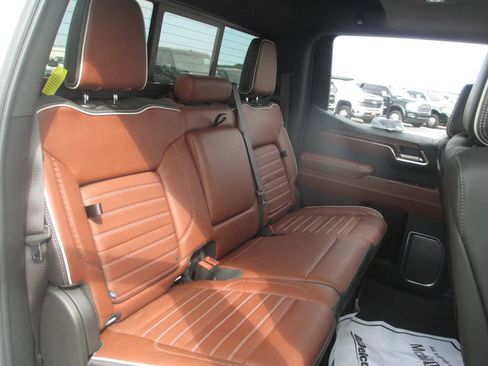 Used 2024 GMC Sierra 1500 Denali Ultimate AWD/4WD image 27