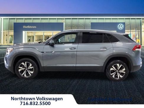 Used 2024 Volkswagen Atlas Cross Sport SE AWD/4WD image 3