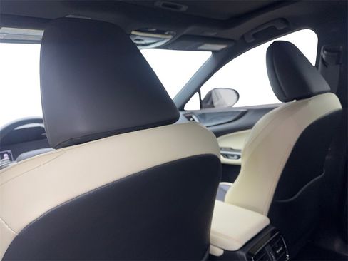 Used 2024 Lexus NX 250 FWD w/ Premium Package image 35