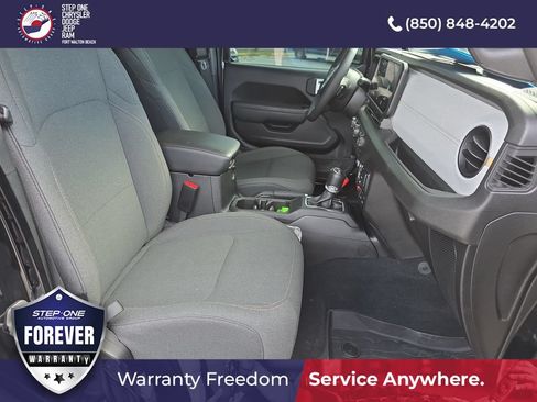 Used 2026 Jeep Wrangler Unlimited Sport AWD/4WD image 32