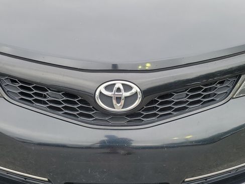 Used 2013 Toyota Camry SE FWD image 5