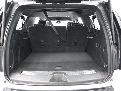 Used 2023 Chevrolet Suburban Premier image 26