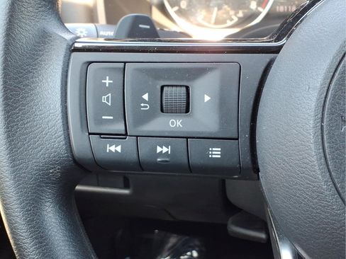 Certified 2023 Nissan Rogue SV AWD/4WD image 17