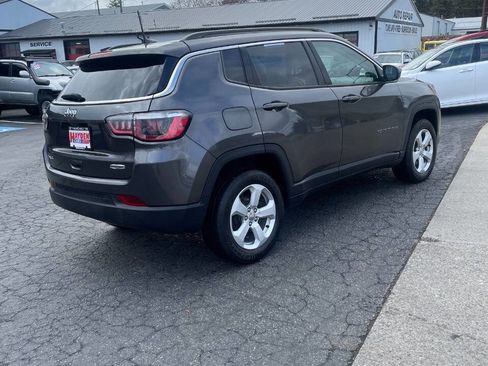 Used 2018 Jeep Compass Latitude w/ Popular Equipment Group image 5