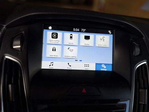 Used 2018 Ford Focus SEL image 30